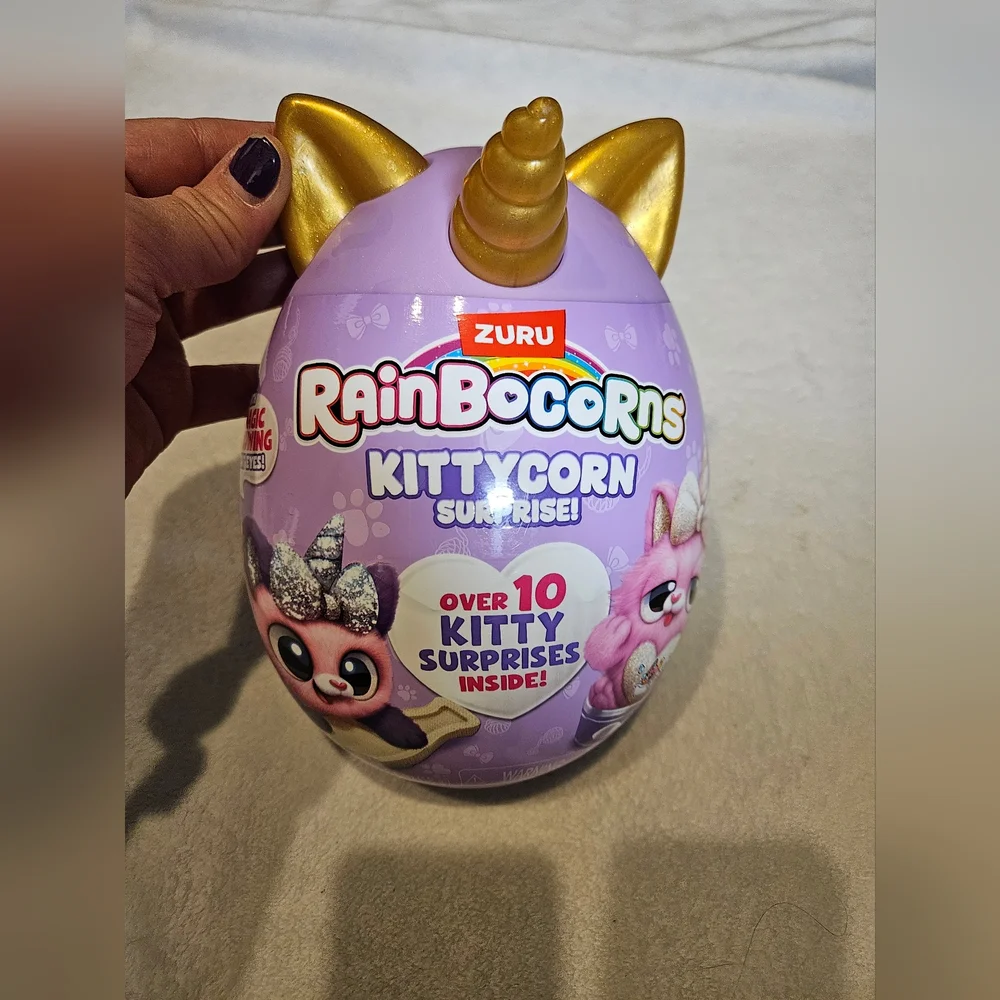 Rainbocorns Kittycorn Surprise! Purple Gold Egg Over 10 Surprises Peel & Reveal - Picture 3 of 14